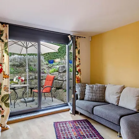Ferienwohnung Mit Gartenblick Lägenhet *