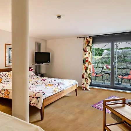 Lägenhet Ferienwohnung Mit Gartenblick *